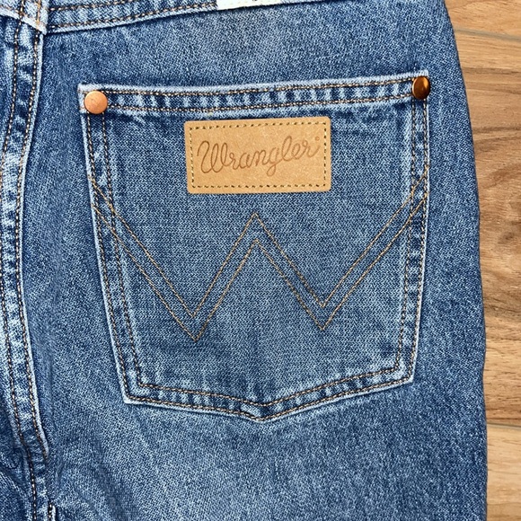 ✅✅Wrangler Walker High Rise Slim Jean 30 x 28 - Picture 7 of 10